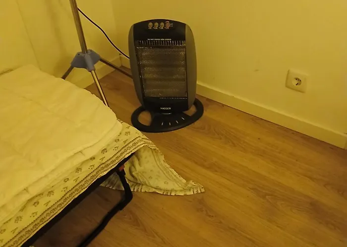 Rua Forno Do Tijolo * ליסבון